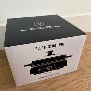 Williams Sonoma Electric Hot Pot